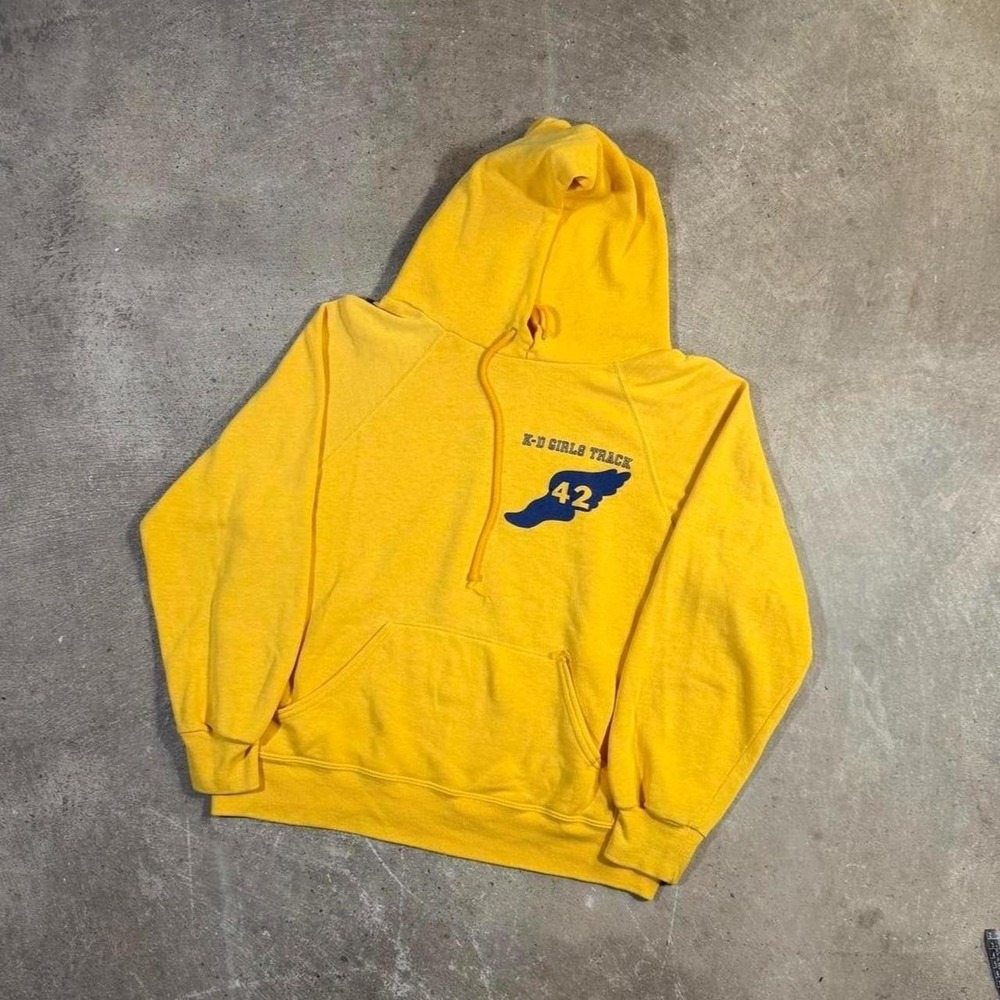 True vintage 80s yellow and blue raglan style pullover hoodie Size L